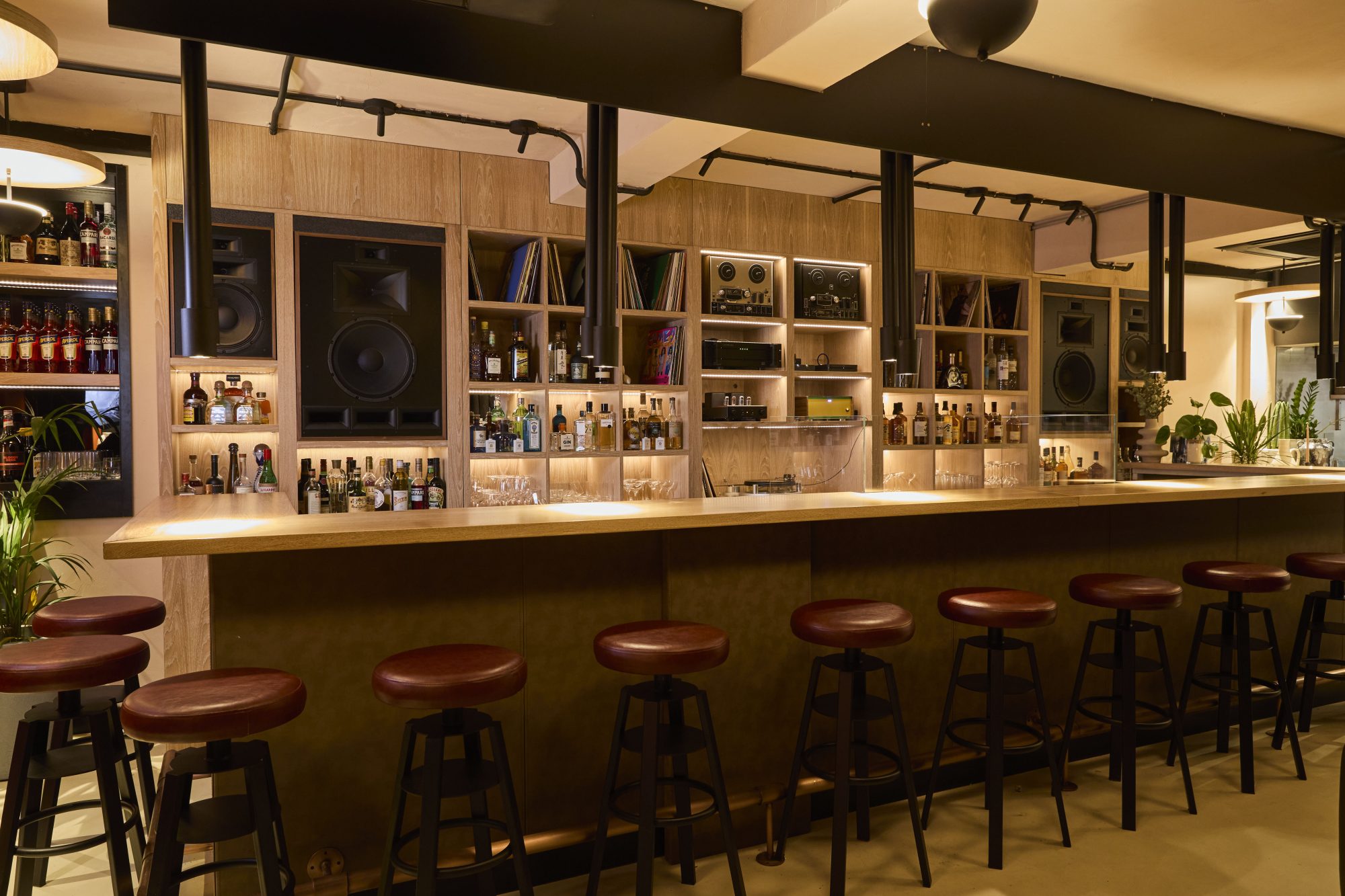 2405112_TheCounterSoho_Bar Interiors_251